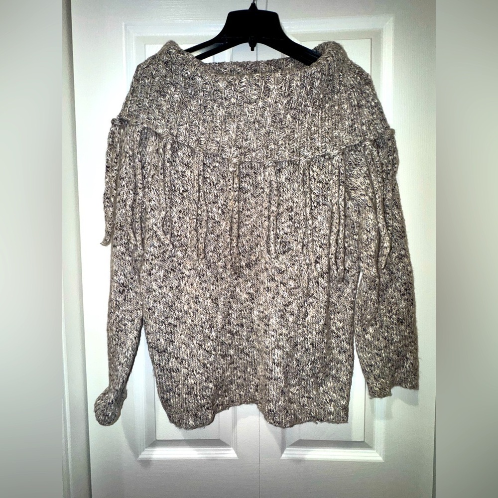 Chico’s Women's Gray Knit Sweater cowel neck off-shoulder w tassles Sz 2P VGUC